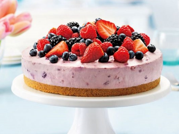 Berry Bliss No-Bake Cheesecake