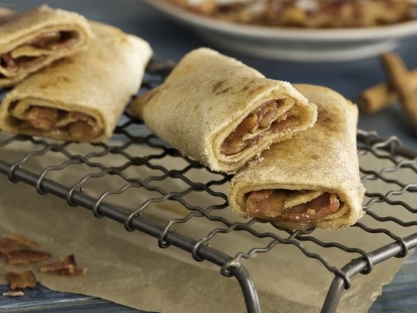Sticky Cinnamon Bacon Roll-Ups